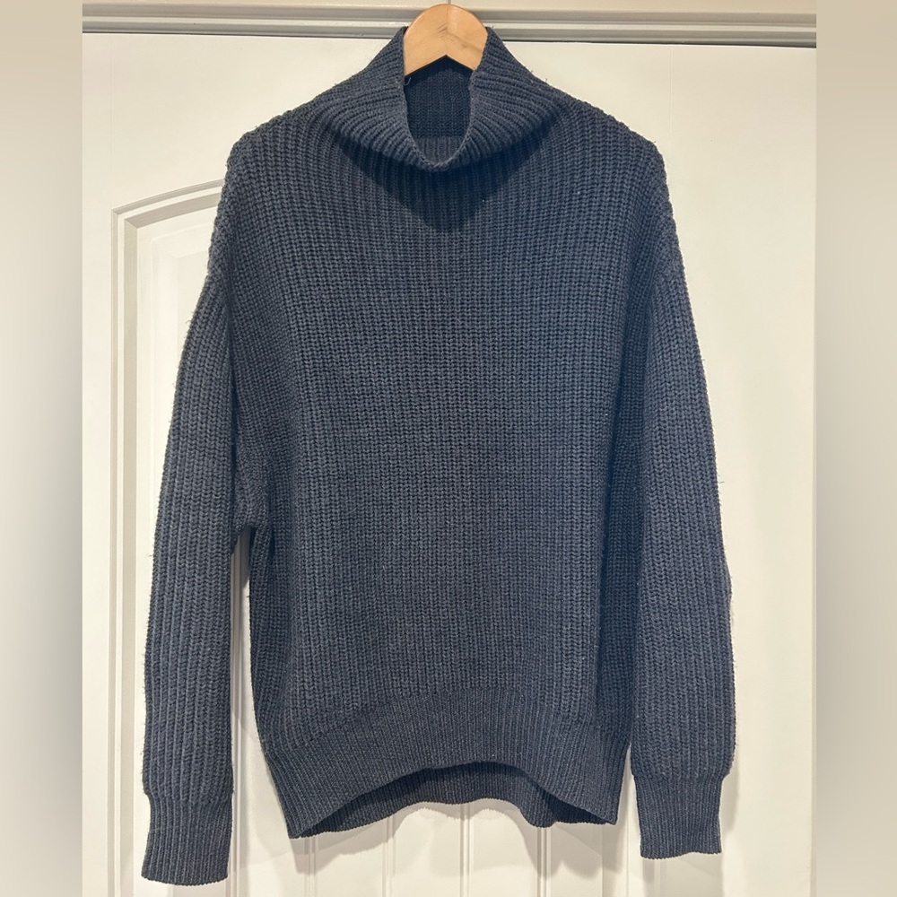 Aritzia Wilfred Charcoal Turtleneck Sweater